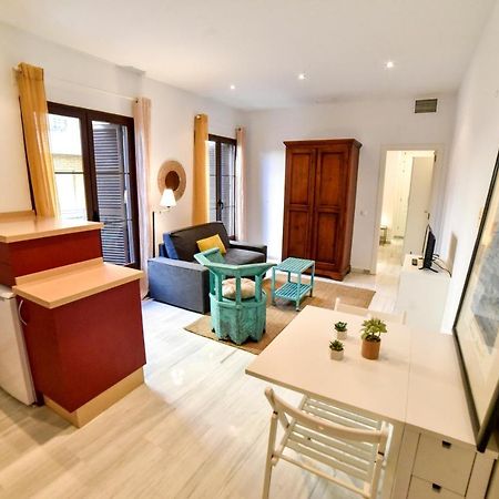 New! City Centre Apartment Sewilla Zewnętrze zdjęcie